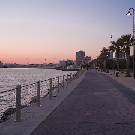 カリアリLe Scale Sul Porto . Marina Centro Storico. Acアパートメント エクステリア 写真